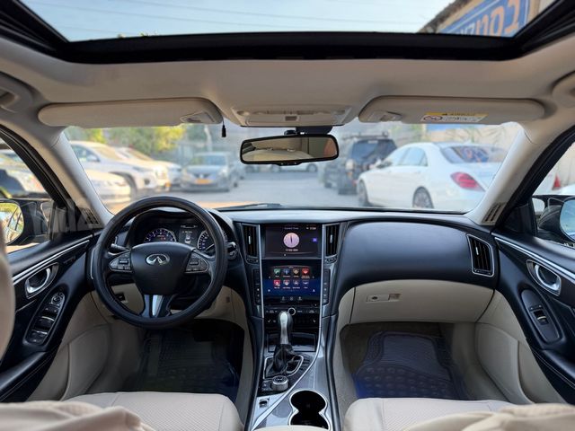 אינפיניטי Q50