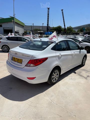 יונדאי אקסנט i25