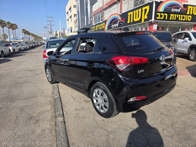 יונדאי i20