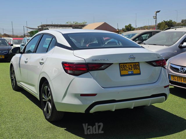 ניסאן סנטרה