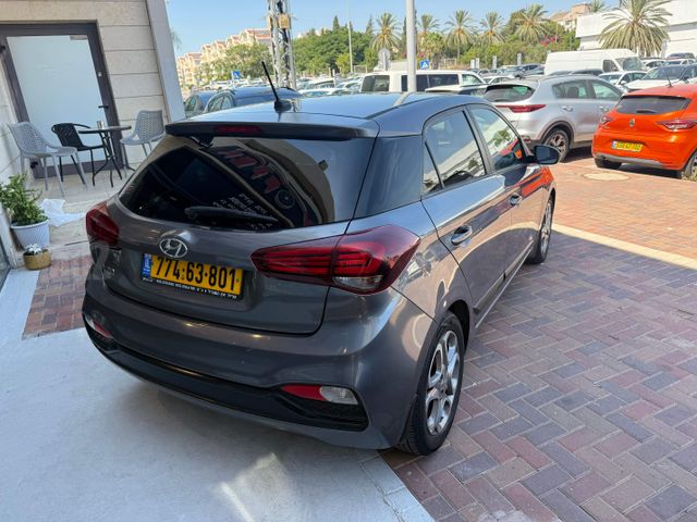 יונדאי i20