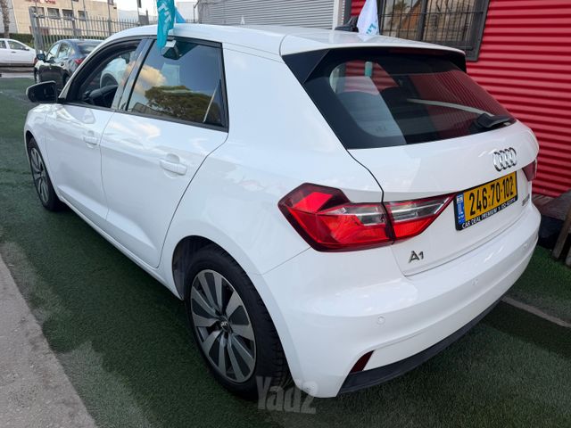 אאודי A1