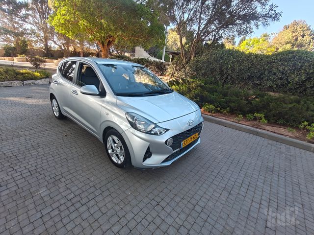 יונדאי i10