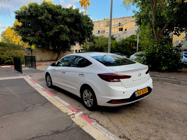 יונדאי אלנטרה