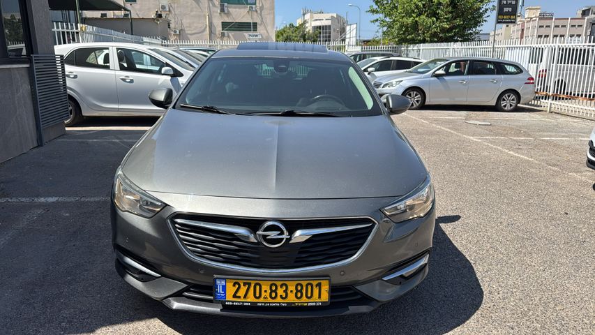 אופל אינסיגניה