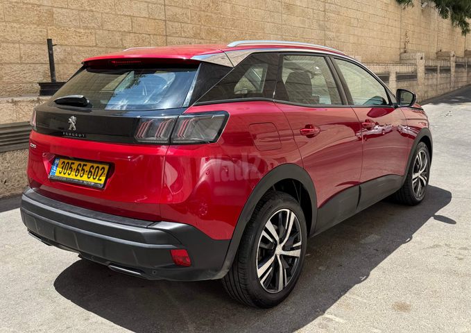 פיג'ו 3008