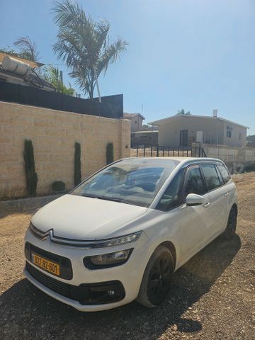 מודעת רכב סיטרואן C4 פיקאסו