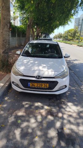 מודעת רכב יונדאי i20