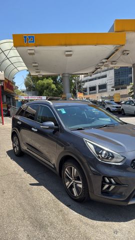 קיה נירו