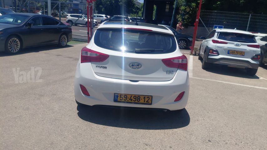 יונדאי i30