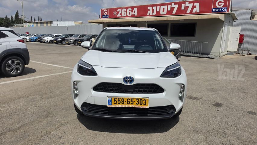 מודעת רכב טויוטה יאריס קרוס 2