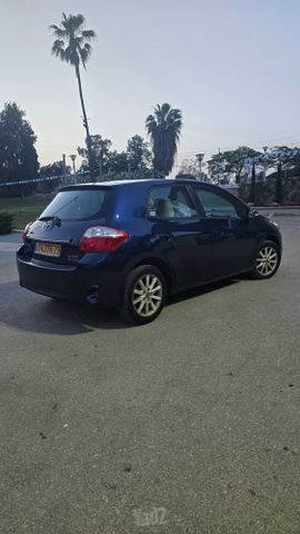 טויוטה אוריס