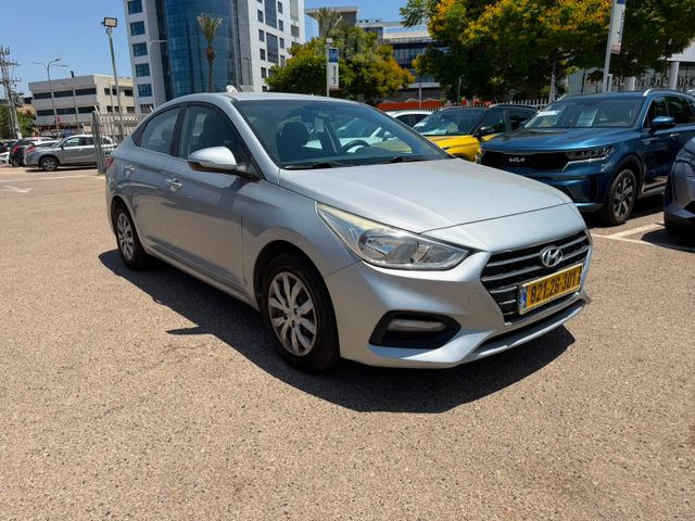 יונדאי אקסנט i25