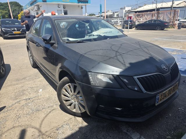 סקודה אוקטביה
