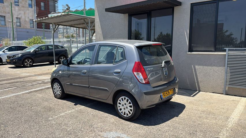יונדאי i10