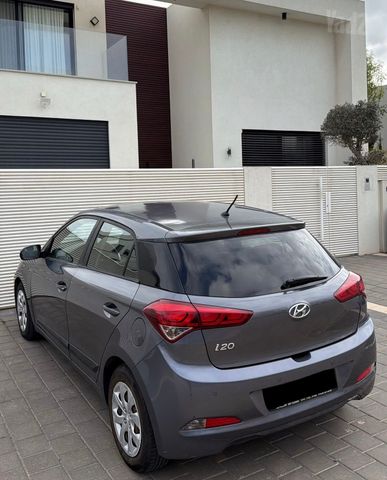 מודעת רכב יונדאי i20