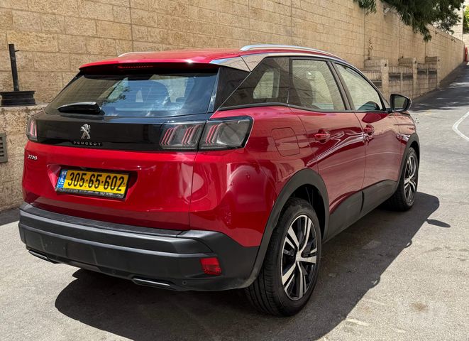 פיג'ו 3008