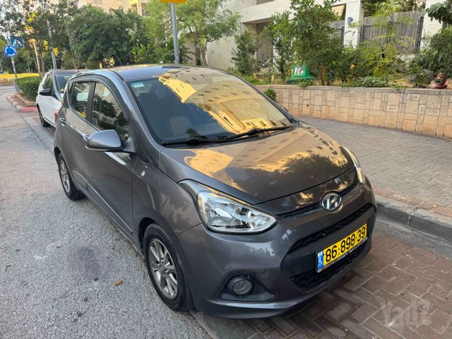 יונדאי i10