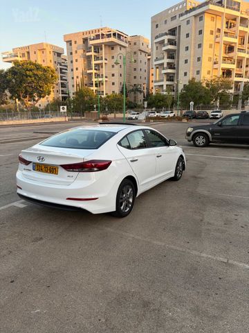 יונדאי אלנטרה