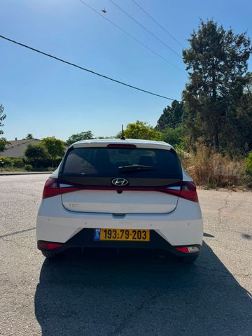 יונדאי i20