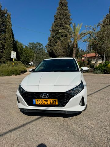 יונדאי i20