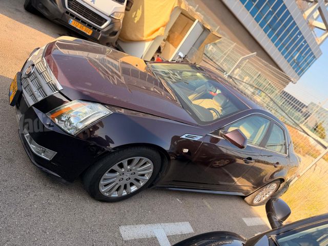 מודעת רכב קאדילק CTS