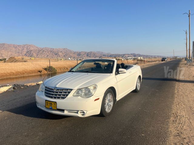 מודעת רכב קרייזלר סברינג