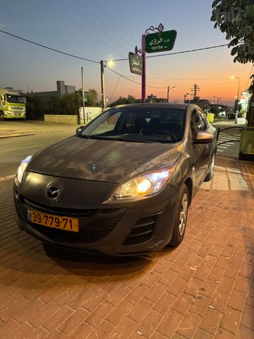 מאזדה 3