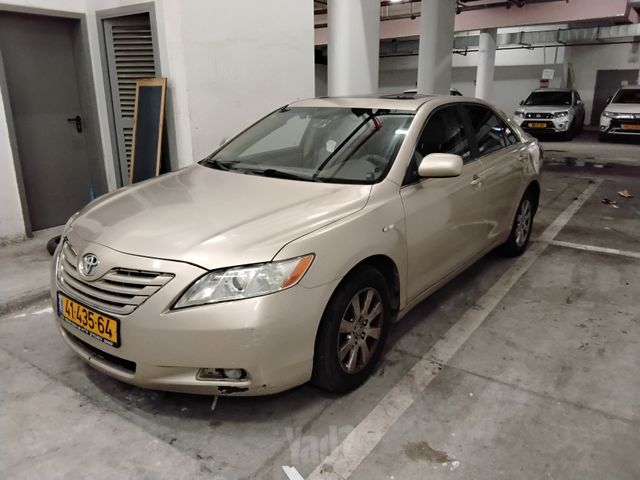 מודעת רכב טויוטה קאמרי