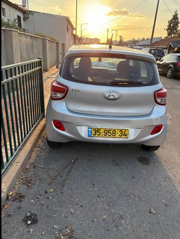 יונדאי i10