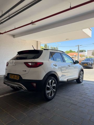 קיה סטוניק