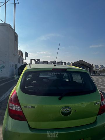 מודעת רכב יונדאי i20