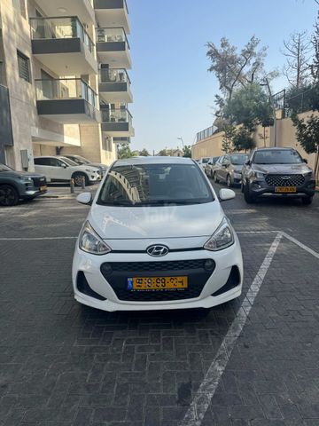 יונדאי i10