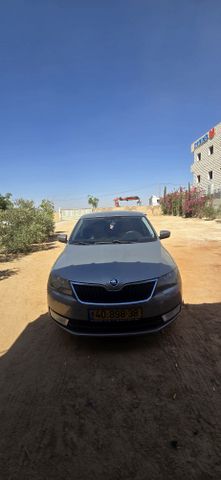 סקודה ראפיד