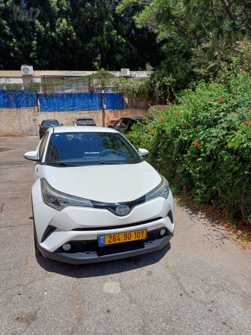 טויוטה C-HR