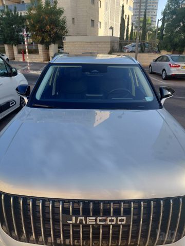 ג'אקו J7