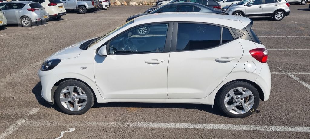 יונדאי i10