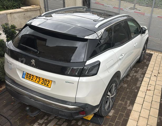 פיג'ו 3008