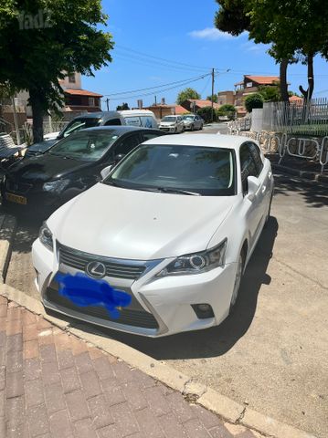 לקסוס CT
