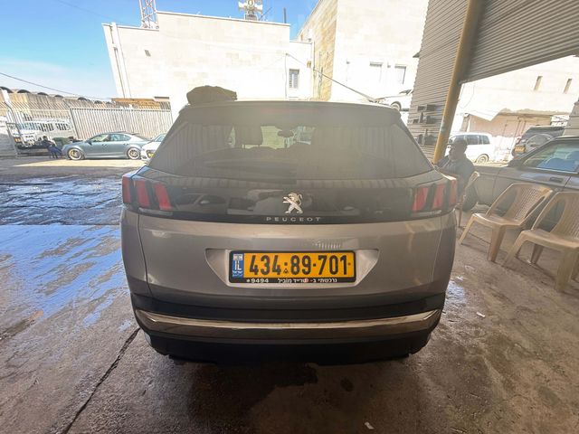 פיג'ו 3008