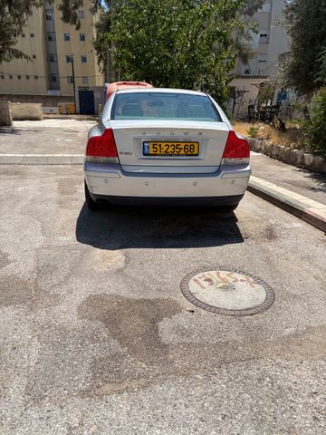 וולוו S60