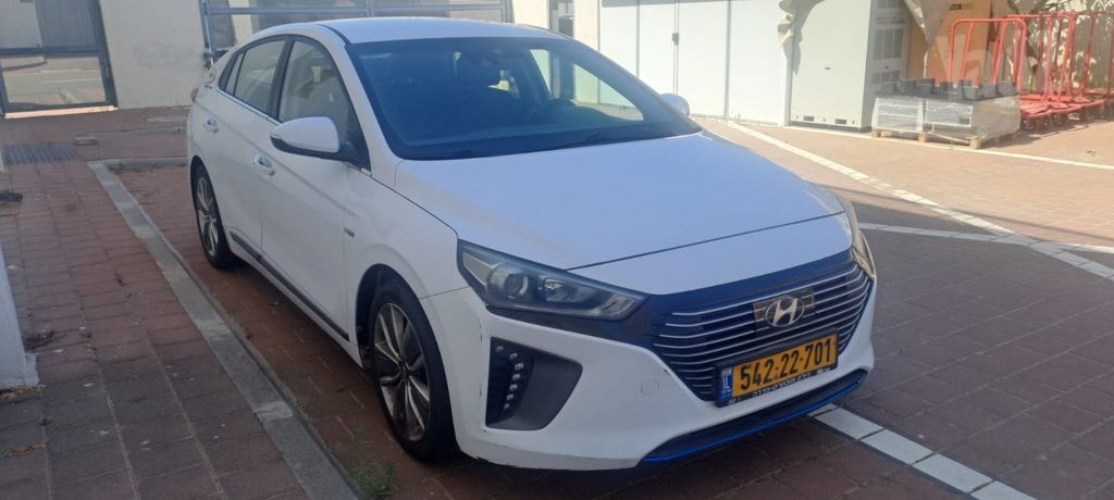 יונדאי איוניק