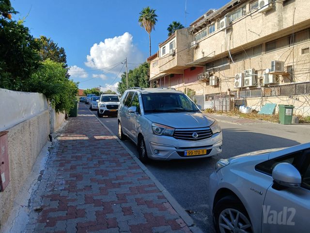 מודעת רכב סאנגיונג רודיוס