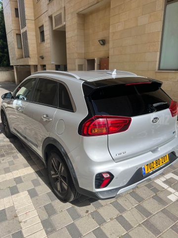 קיה נירו