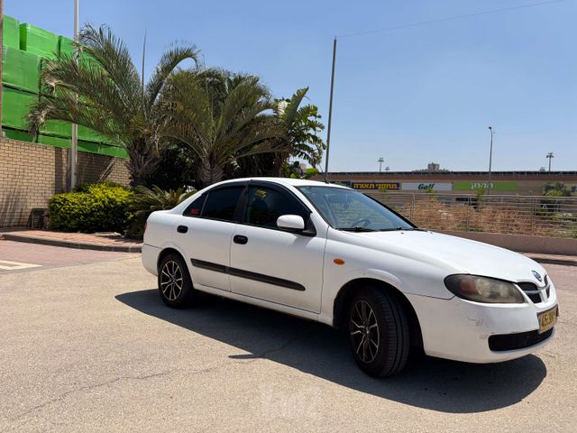 ניסאן אלמרה