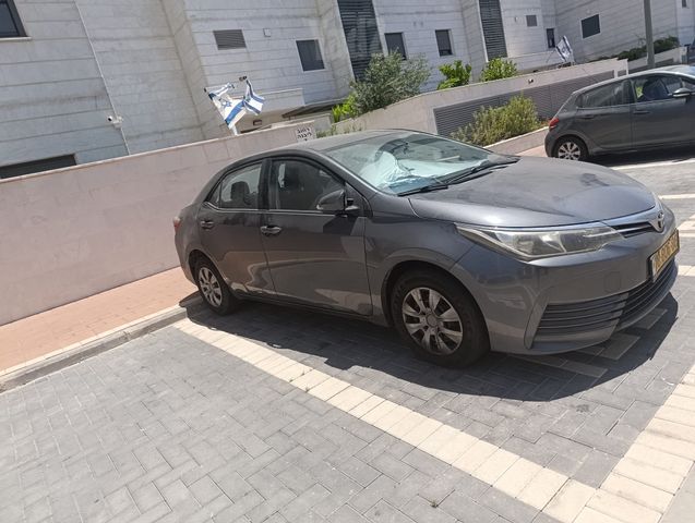מודעת רכב טויוטה קורולה