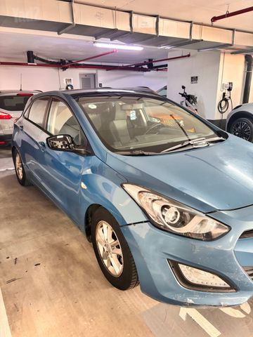יונדאי i30