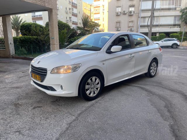 פיג'ו 301