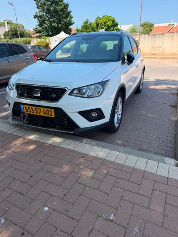 מודעת רכב סיאט ארונה
