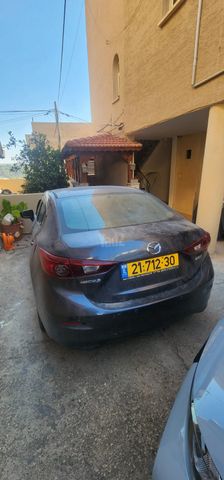 מאזדה 3